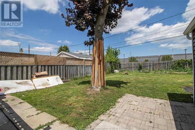 2482 Lloyd George Boulevard, House detached with 3 bedrooms, 2 bathrooms and null parking in Windsor ON | Image 28