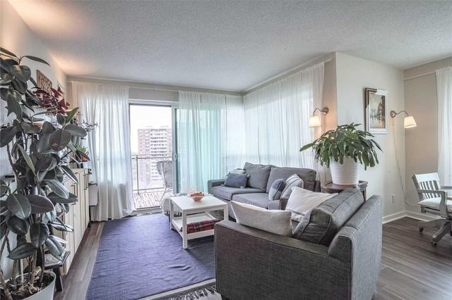 1102 - 1235 Bayly St, Condo with 2 bedrooms, 2 bathrooms and 1 parking in Pickering ON | Image 3