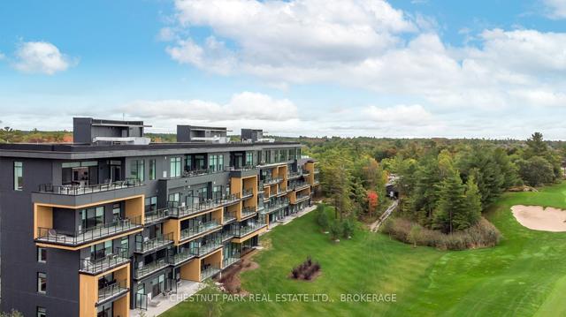 404 - 120 Carrick Tr, Condo with 1 bedrooms, 1 bathrooms and 1 parking in Gravenhurst ON | Image 1