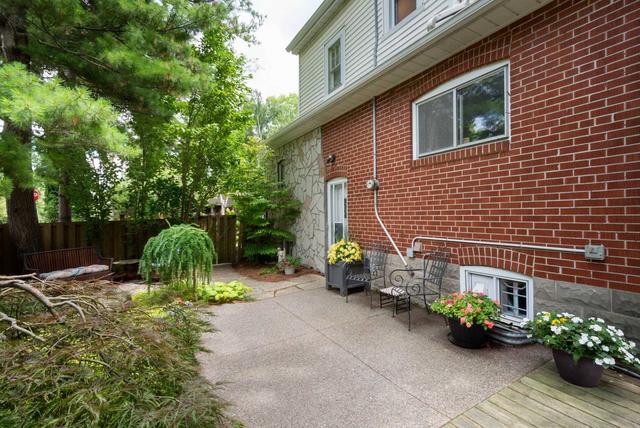 20 Wesley Ave, House detached with 2 bedrooms, 2 bathrooms and 2 parking in Mississauga ON | Image 24