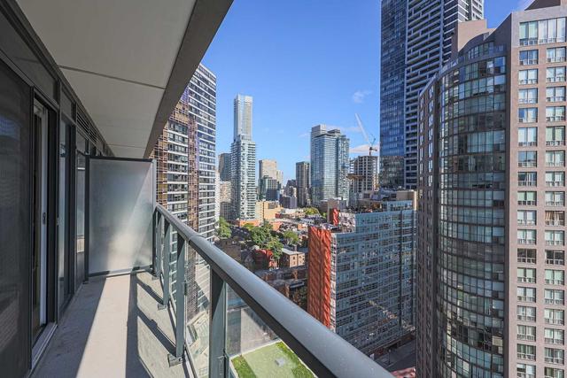 1903 - 955 Bay St, Condo with 1 bedrooms, 1 bathrooms and 0 parking in Toronto ON | Image 6