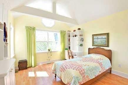 18 Brule Gdns, House detached with 4 bedrooms, 3 bathrooms and 2 parking in Toronto ON | Image 12