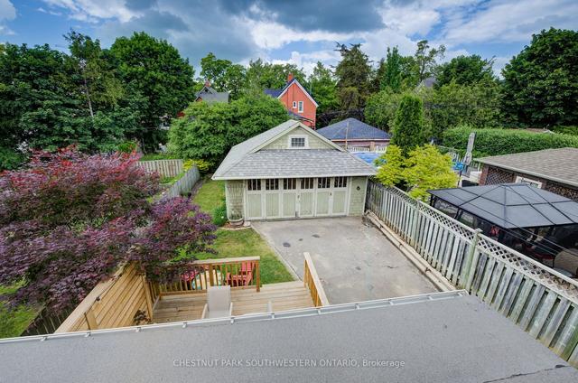 24 Fairview Ave, House detached with 4 bedrooms, 3 bathrooms and 5 parking in Kitchener ON | Image 17