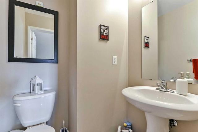 109 Georgian Dr, Townhouse with 3 bedrooms, 3 bathrooms and 2 parking in Oakville ON | Image 9