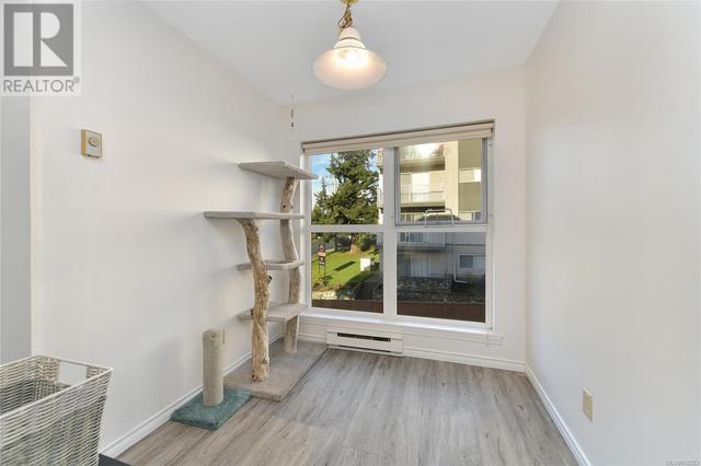 225 - 40 Gorge Rd W, Condo with 2 bedrooms, 2 bathrooms and 1 parking in Saanich BC | Image 6