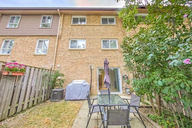 71 - 405 Hyacinthe Blvd, Townhouse with 3 bedrooms, 3 bathrooms and 2 parking in Mississauga ON | Image 16
