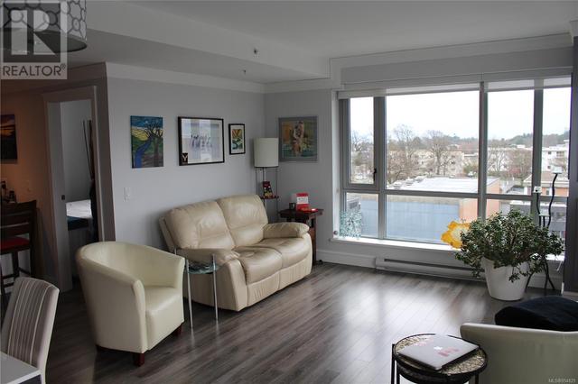 809 - 838 Broughton St, Condo with 2 bedrooms, 1 bathrooms and 1 parking in Victoria BC | Image 3