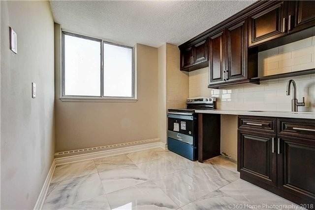 615 - 100 Wingarden Crt, Condo with 2 bedrooms, 2 bathrooms and 1 parking in Toronto ON | Image 5