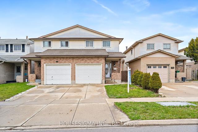 36 Athenia Dr, House semidetached with 3 bedrooms, 3 bathrooms and 2 parking in Hamilton ON | Image 1