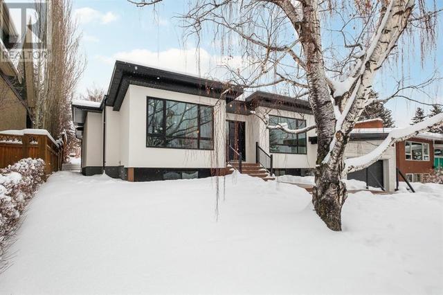 80 Clarendon Road Nw, House detached with 5 bedrooms, 3 bathrooms and 4 parking in Calgary AB | Image 3