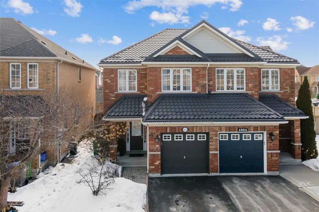 4802 Dovehouse Dr, House semidetached with 3 bedrooms, 3 bathrooms and 2 parking in Mississauga ON | Image 1