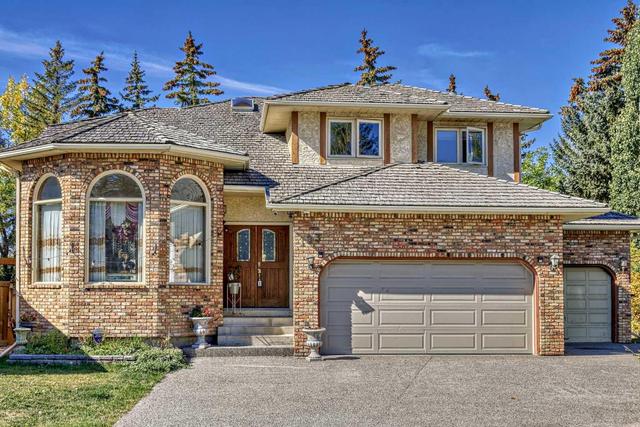 123 Douglas Woods Place Se, House detached with 4 bedrooms, 3 bathrooms and 6 parking in Calgary AB | Image 1