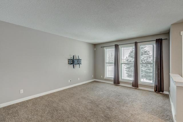 2 Panora View Nw, Home with 3 bedrooms, 1 bathrooms and 2 parking in Calgary AB | Image 7