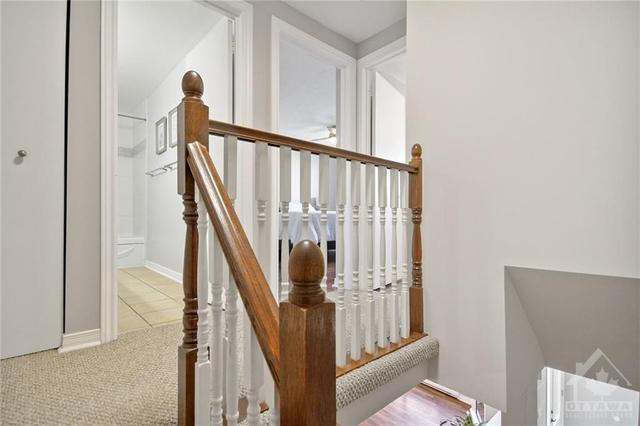 6 Lovell Lane, Townhouse with 3 bedrooms, 2 bathrooms and 1 parking in Ottawa ON | Image 18