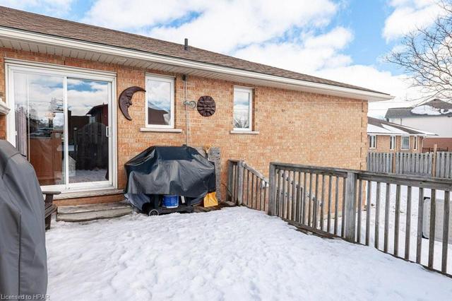 335 Forman Avenue, House detached with 4 bedrooms, 2 bathrooms and null parking in Stratford ON | Image 42