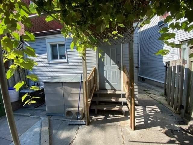 7 Osler St, House detached with 3 bedrooms, 3 bathrooms and 3 parking in Toronto ON | Image 10