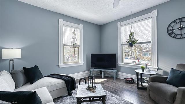 201 Wellington Street S, House detached with 3 bedrooms, 1 bathrooms and 6 parking in St. Marys ON | Image 44