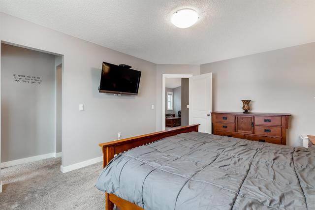 127 Hillcrest Circle Sw, House detached with 4 bedrooms, 3 bathrooms and 4 parking in Calgary AB | Image 19