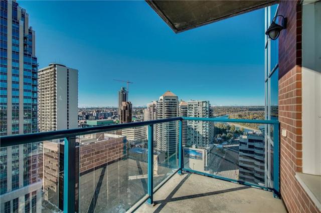 2308 - 920 5 Avenue Sw, Condo with 3 bedrooms, 2 bathrooms and 2 parking in Calgary AB | Image 34