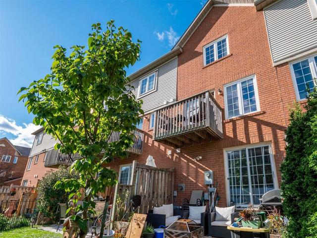 3 - 6950 Tenth Line W, Townhouse with 3 bedrooms, 2 bathrooms and 2 parking in Mississauga ON | Image 13