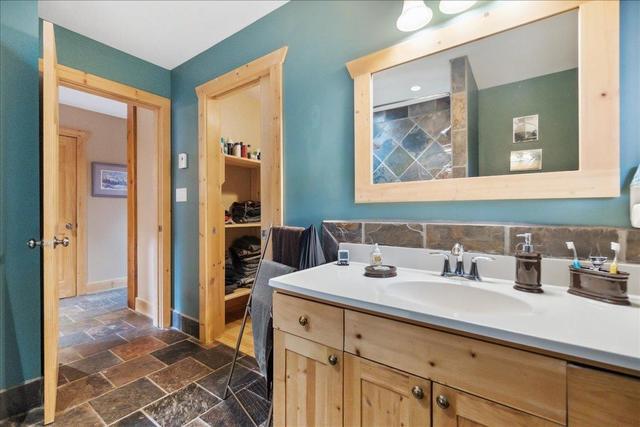 3195 Heddle Road, House detached with 3 bedrooms, 2 bathrooms and null parking in Central Kootenay F BC | Image 34