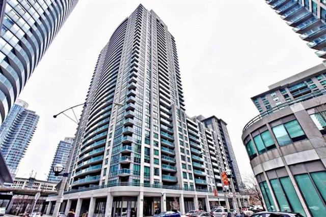 2107 - 19 Grand Trunk Cres, Condo with 1 bedrooms, 1 bathrooms and 0 parking in Toronto ON | Image 1