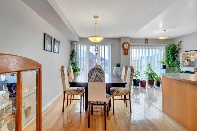 42 Old Oak Lane, House semidetached with 3 bedrooms, 4 bathrooms and 3 parking in Markham ON | Image 2