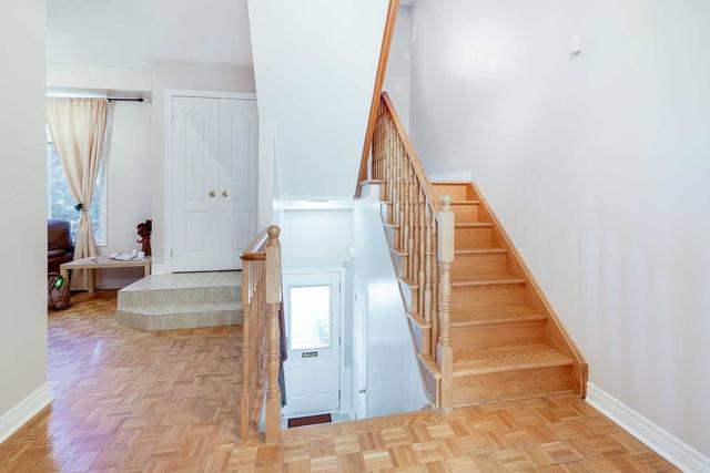 65 Mcnab Blvd, House attached with 3 bedrooms, 3 bathrooms and 2 parking in Toronto ON | Image 31