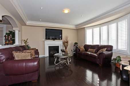 429 Gooch Cres, House detached with 4 bedrooms, 3 bathrooms and 2 parking in Milton ON | Image 6