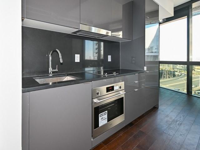 910 - 21 Lawren Harris Sq, Condo with 1 bedrooms, 1 bathrooms and 0 parking in Toronto ON | Image 4