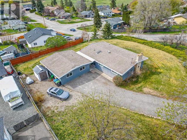 10692 Teresa Road, House detached with 2 bedrooms, 2 bathrooms and 6 parking in Lake Country BC | Image 5