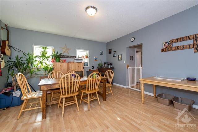 2800 Pierce Road, House detached with 5 bedrooms, 1 bathrooms and 9 parking in Ottawa ON | Image 4