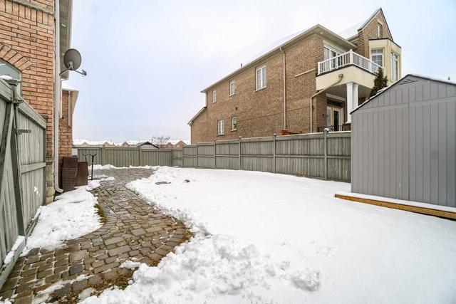 16 Niceview Dr, House detached with 4 bedrooms, 5 bathrooms and 6 parking in Brampton ON | Image 32
