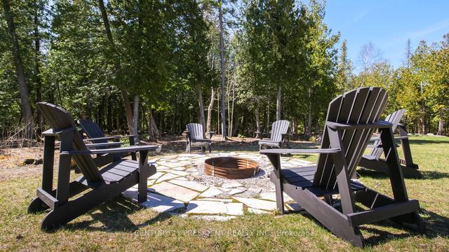 114 Pike St, House detached with 2 bedrooms, 2 bathrooms and 10 parking in Northern Bruce Peninsula ON | Image 20