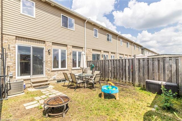 81 Mussen Street, House attached with 3 bedrooms, 2 bathrooms and 3 parking in Guelph ON | Image 25
