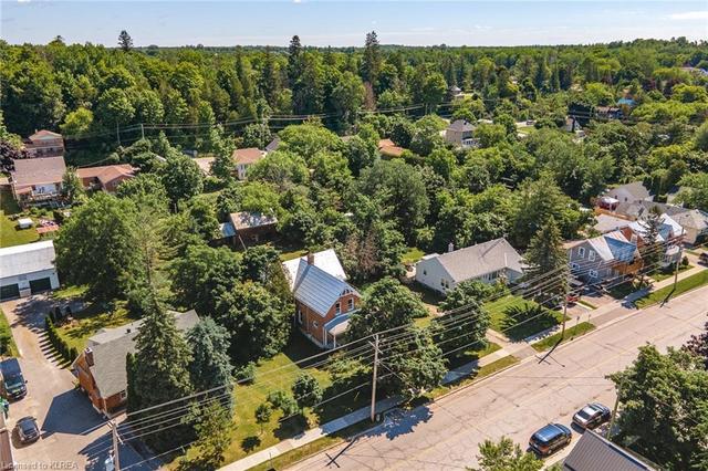 21 Francis Street, House detached with 5 bedrooms, 2 bathrooms and 2 parking in Kawartha Lakes ON | Image 44