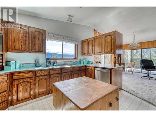 16601 Logie Road, House detached with 3 bedrooms, 2 bathrooms and 1 parking in Summerland BC | Image 20