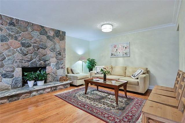 151 Bishop Ave, House detached with 3 bedrooms, 3 bathrooms and 4 parking in Toronto ON | Image 5