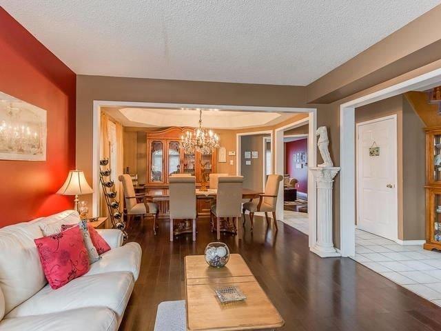 34 Bighorn Cres, House detached with 4 bedrooms, 3 bathrooms and 4 parking in Brampton ON | Image 7