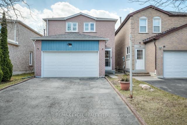 36 Hainsworth Crt, House attached with 3 bedrooms, 4 bathrooms and 6 parking in Markham ON | Image 1