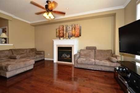 3256 Escada Dr, House detached with 4 bedrooms, 3 bathrooms and 3 parking in Mississauga ON | Image 5