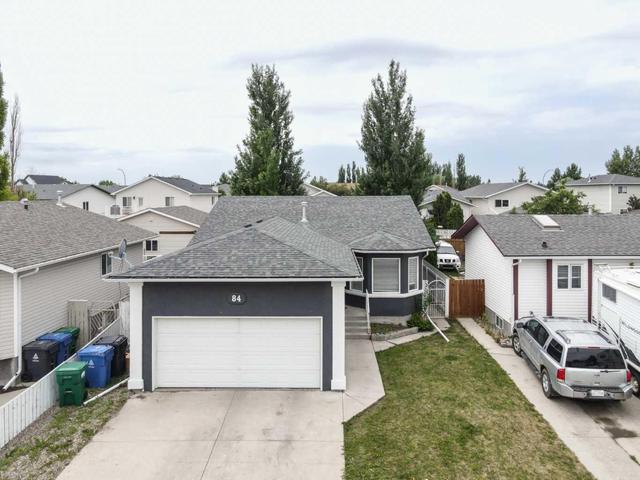 84 Mt Rundle Boulevard W, House detached with 5 bedrooms, 3 bathrooms and 4 parking in Lethbridge AB | Image 1
