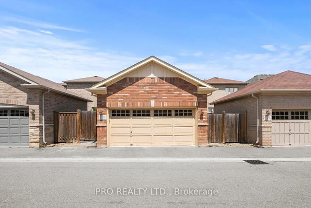 3138 Robert Brown Blvd, House detached with 4 bedrooms, 3 bathrooms and 2 parking in Oakville ON | Image 30