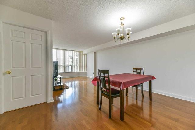 206 - 22 Hanover Rd, Condo with 1 bedrooms, 1 bathrooms and 1 parking in Brampton ON | Image 5