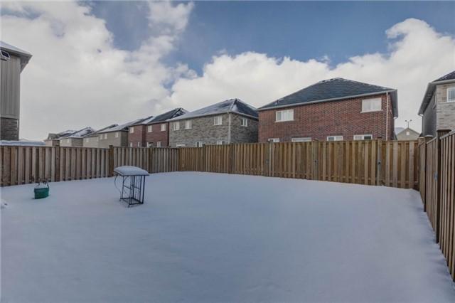 1828 Western Cres, House detached with 4 bedrooms, 4 bathrooms and 2 parking in Oshawa ON | Image 19