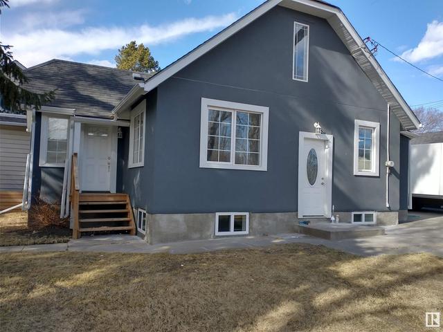 11503 66 St Nw, House detached with 4 bedrooms, 2 bathrooms and 2 parking in Edmonton AB | Image 2