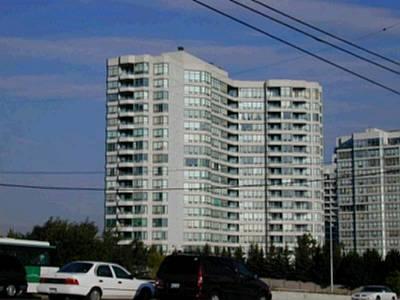 304 - 7250 Yonge St, Condo with 2 bedrooms, 2 bathrooms and 1 parking in Vaughan ON | Image 1