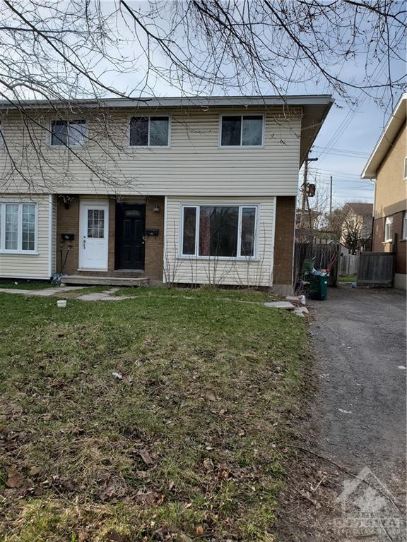 967 Eiffel Avenue, Home with 3 bedrooms, 2 bathrooms and 4 parking in Ottawa ON | Card Image
