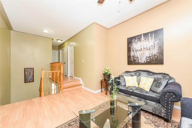 62 Townley Cres, House semidetached with 3 bedrooms, 3 bathrooms and 4 parking in Brampton ON | Image 14