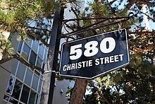 1108 - 580 Christie St, Condo with 1 bedrooms, 1 bathrooms and 1 parking in Toronto ON | Card Image